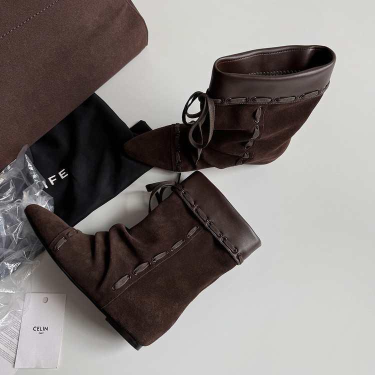 

Новый стиль Роскошные женские ботильоны на тонком каблуке с острым носком и широким голенищем со складками Женские ботильоны большого размера 42 коричневый