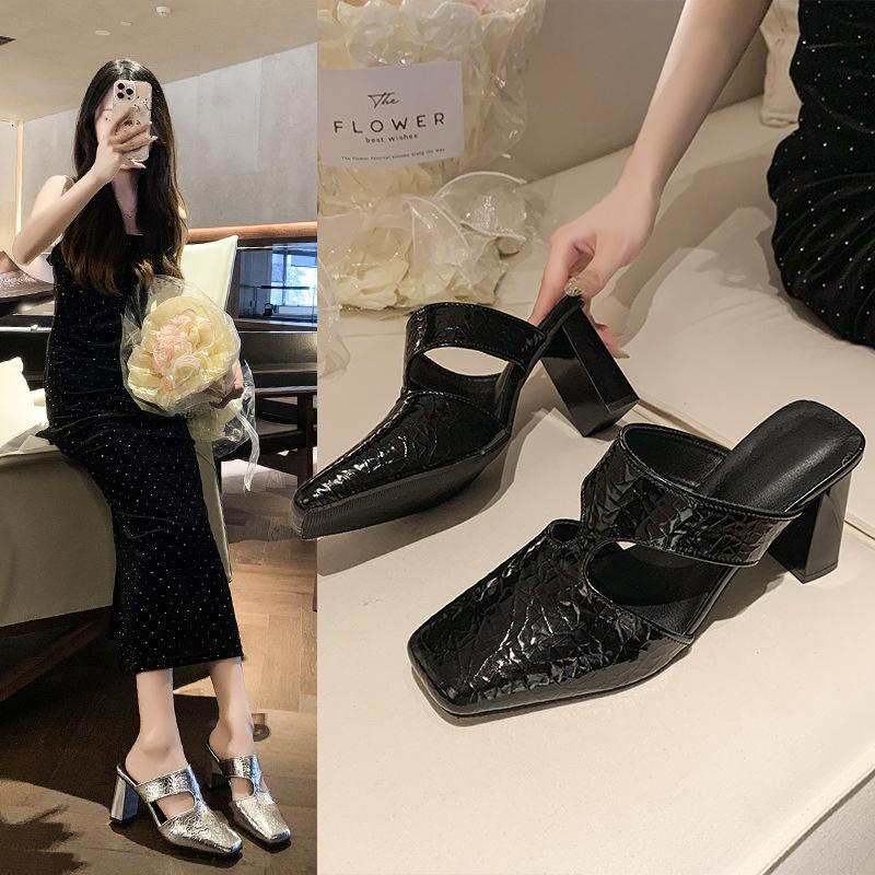 Versatile silver thick heel bag head half slippers women's summer outer wear T-band square head rear empty high-heeled sandals