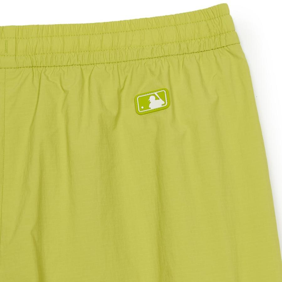 New MLB GofcoreBasic New York Yankees Cargo Shorts Unisex Light Olive 3ASMB0953-50OLL