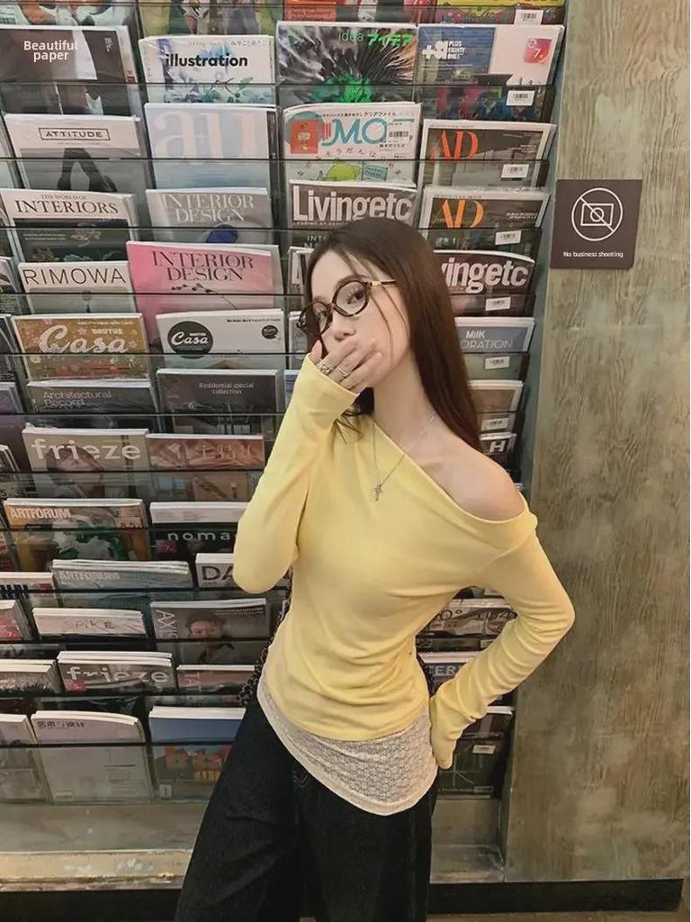 Gelbes schulterfreies, zweiteiliges, schmales Langarm-Top mit Spitzennähten für Damen – Herbstmode