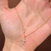 Exquisite Doppelkreuz-Diamant-Anhänger-Halskette für Damen - Vielseitiges, Glänzendes Schlüsselbein-Pulloverketten-Accessoire