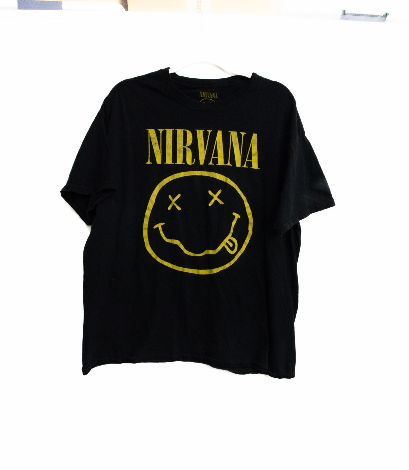 Nirvana Mens Black Yellow Cotton T-Shirt Smiley Graphic Short Sleeve XL S