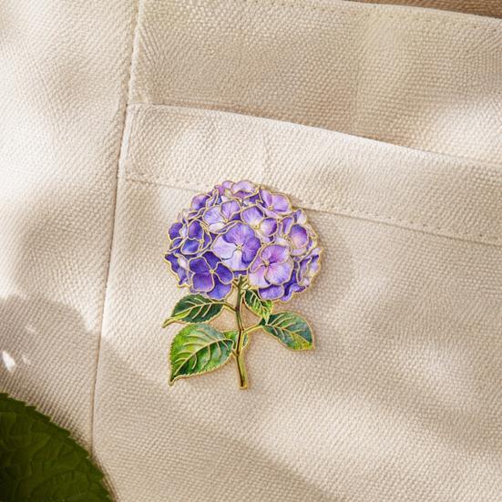 Durable Brooch Pin Pin Enamel Hydrangea Shape Lapel Polished Edges Backpack Smooth Round