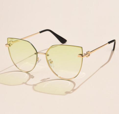 High-Quality Fashion Ladies Cat Eye Rimless Sunglasses Women  Vintage Gradient Sun Glasses For Female Outdoor Sunscreen Eyeglasses