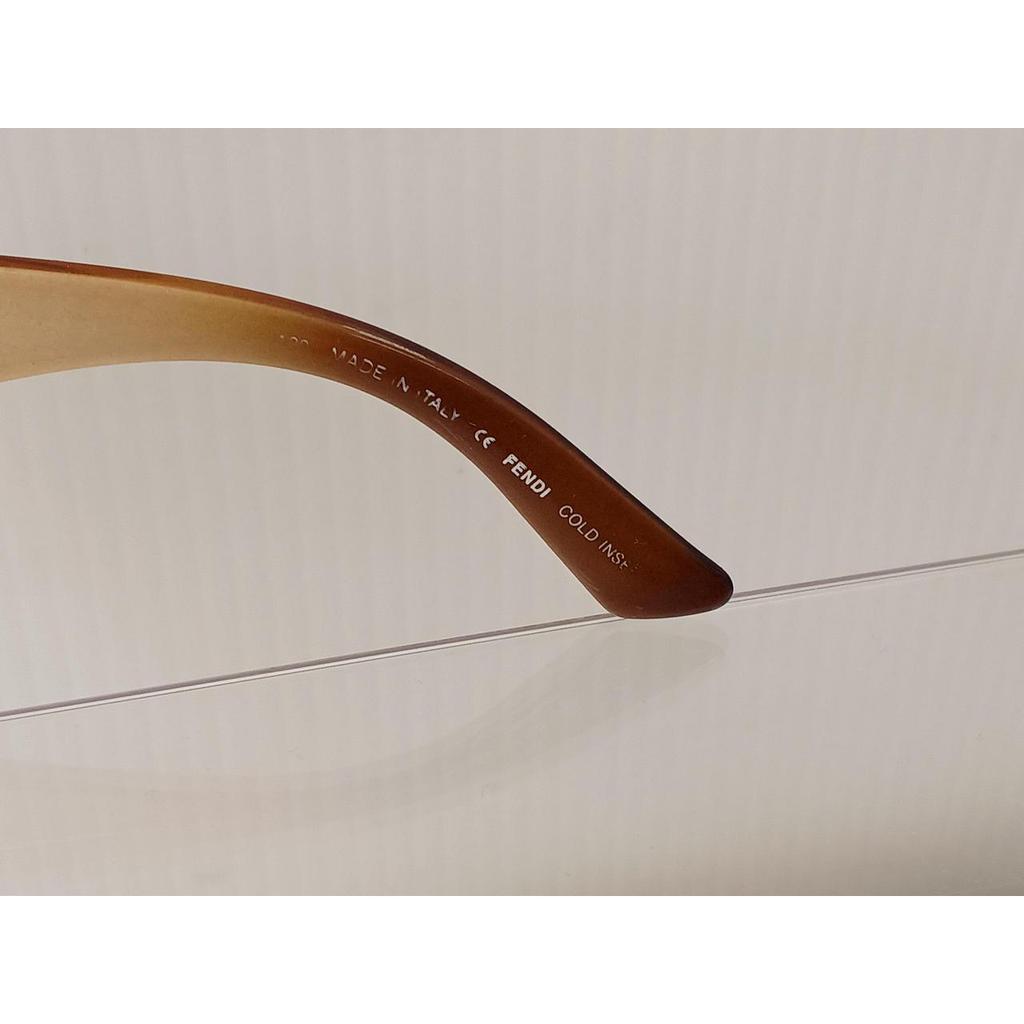 Used FENDI FS5002 sunglasses