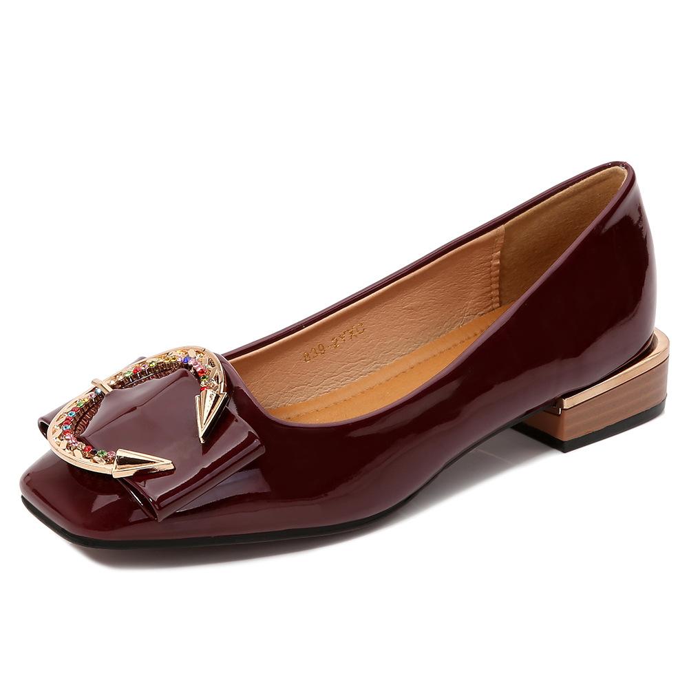 

Распродано, снято с полок, туфли-лодочки на плоской подошве и квадратном каблуке, женские туфли с металлическим декоративным цветным бриллиантом, туфли-лодочки 44 бордовый