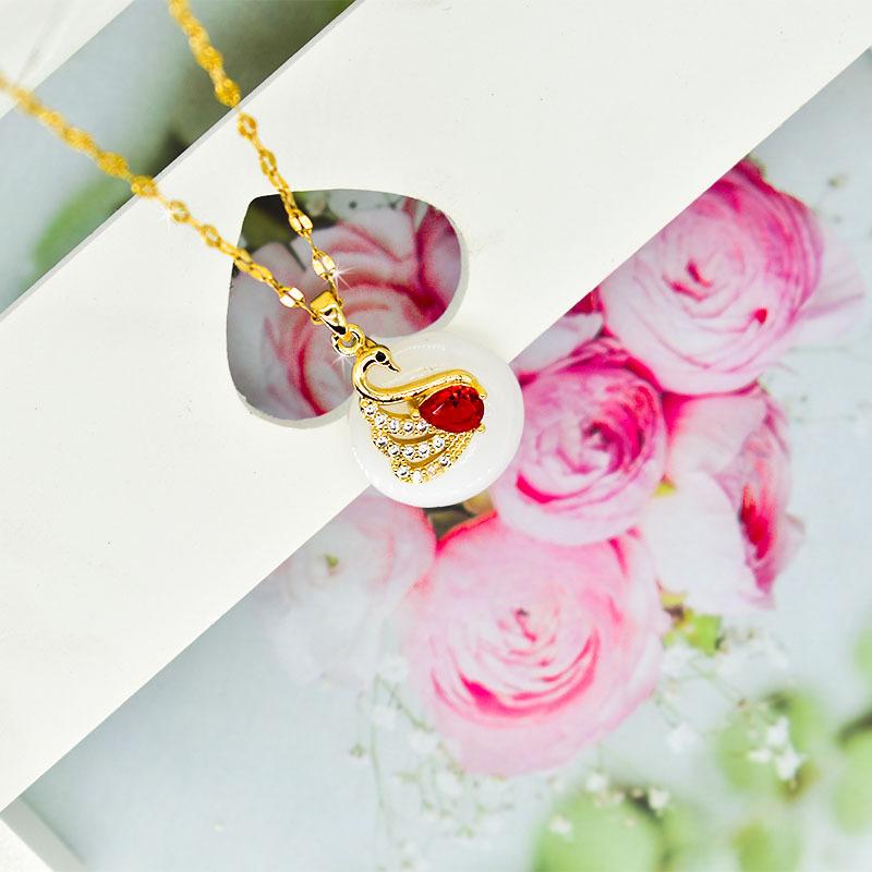 Jade Swan Necklace Creative Sweet Versatile Korean Design Exquisite Titanium Steel Collarbone Chain