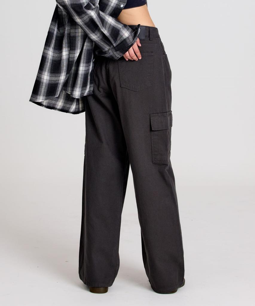 Beoteuneob Cotton Wide Cargo Pants (2 Colors)