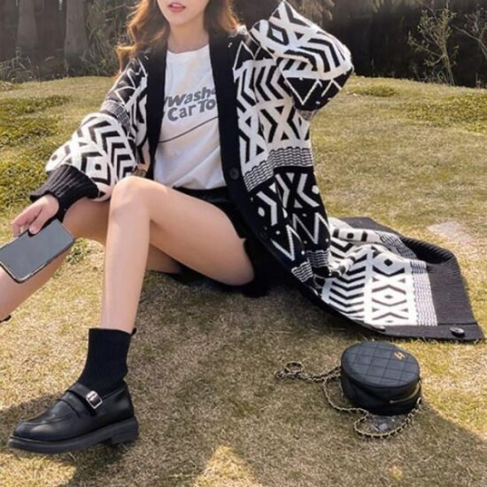 NaVaVa Women Retro Pattern V Neck Long sleeVe Knit Cardigan Nk2778