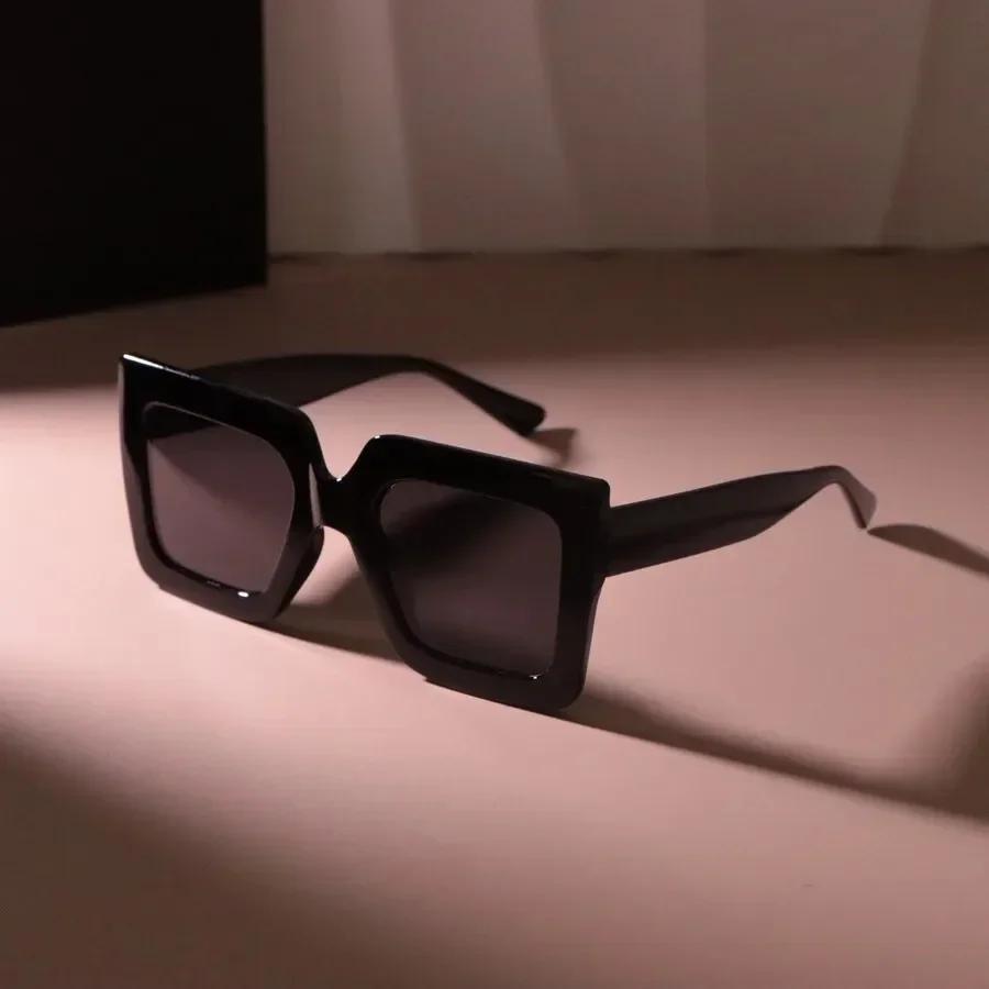 Vintage Classic Square Sunglasses For Women Men Retro Stylish Minimalist Fashion Female Male