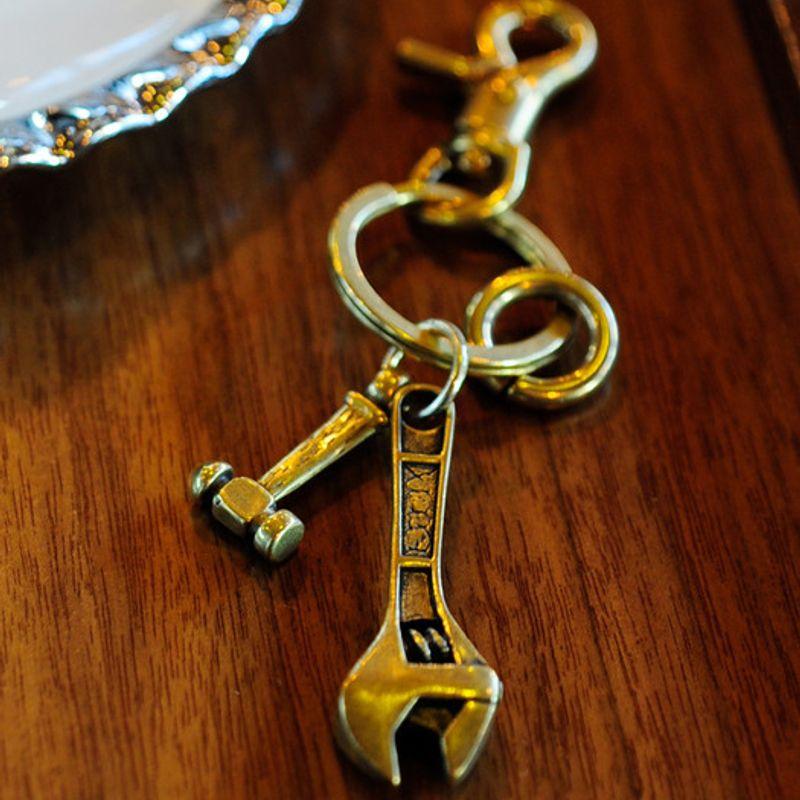 

SCOMBER [Key Chain]SCOM Brass Spanner & Hammer Brass