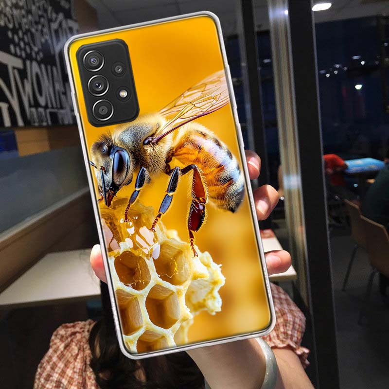 Bees and Honey in the Honeycomb Phone Case For Samsung A16 A26 A36 A56 Galaxy Note 20 10 S10 Lite 9 8 M21 M30S M32 M51 M52 S8 S7