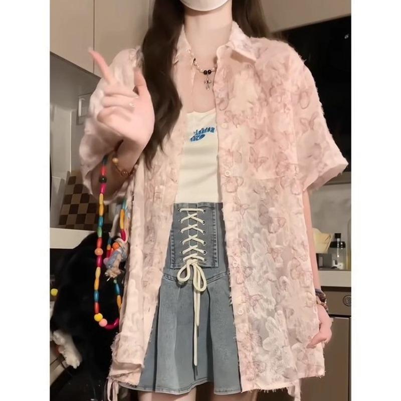 

Women s Light Pink Butterfly Textured Turn-Down Collar Short Sleeve Loose Fit Casual Sheer Blouse M