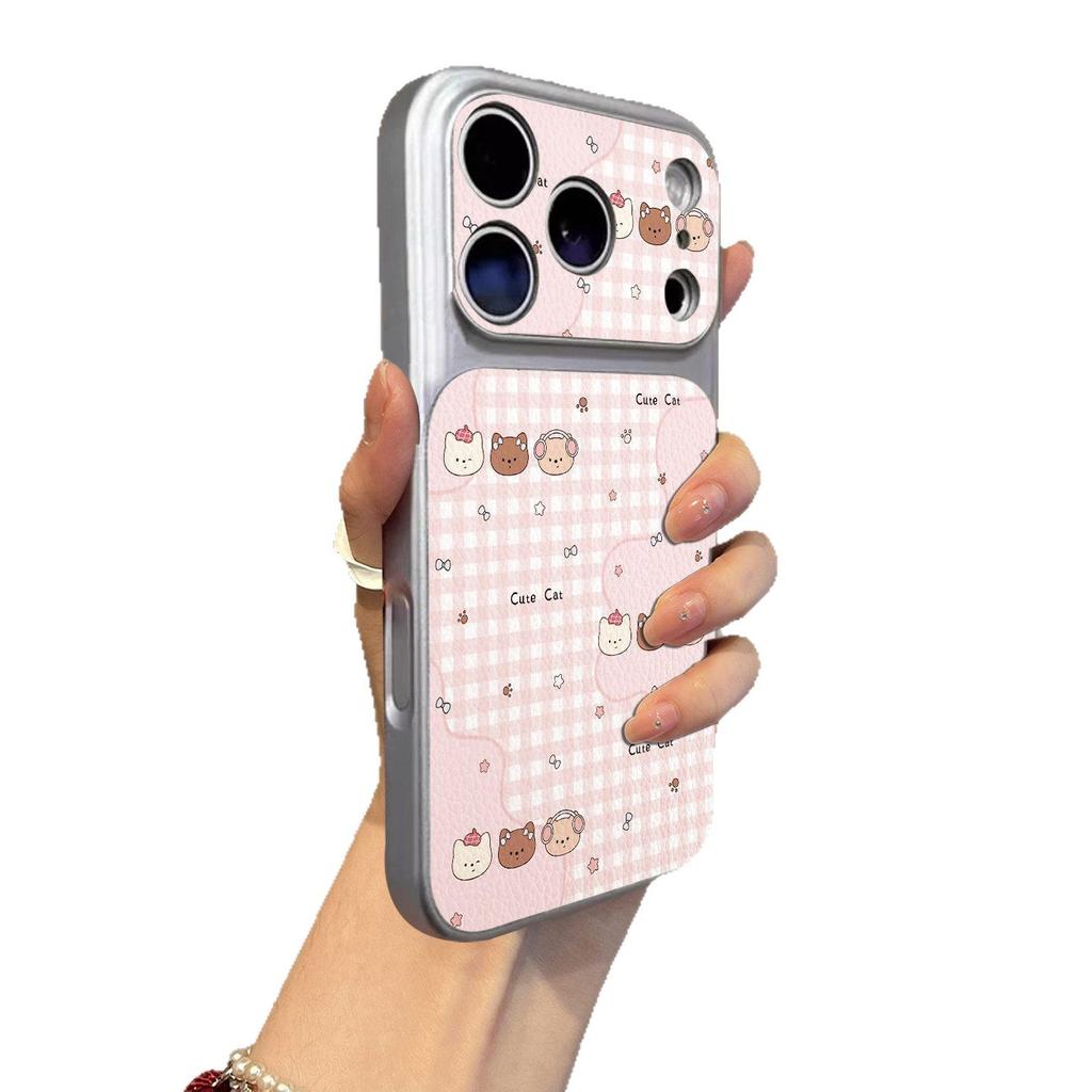 The powder grid bear is suitable for iPhone17promax mobile phone case, Apple 16pro new 15pro niche 14 leather pattern.