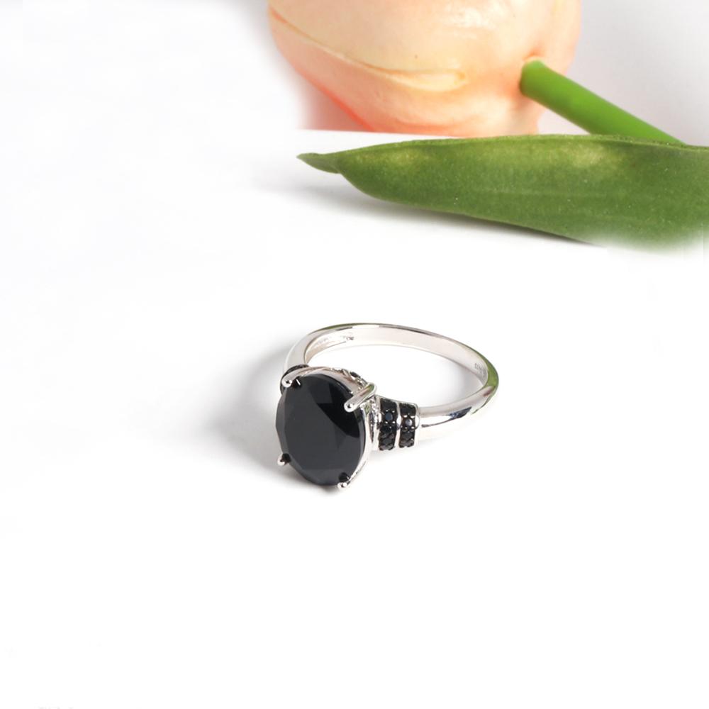 Klasický design Oval Natural Black spinel Prsten 925 Sterling Silver elegantní Módní jemný šperkový dárek pro ženy a dívky