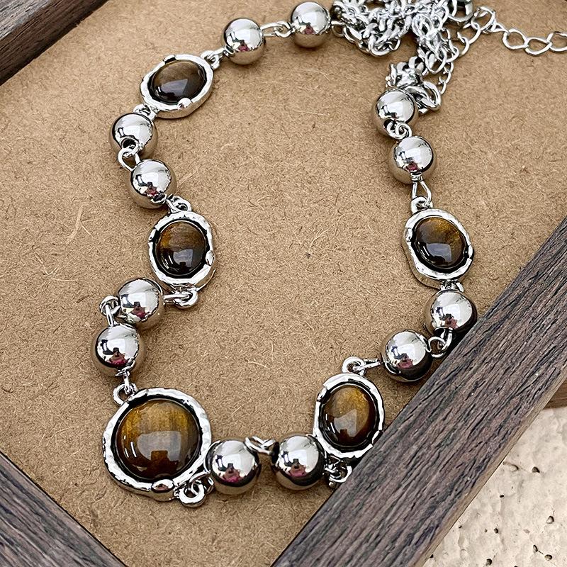 Vintage Maillard Y2K Pendant Necklaces for Women Punk Tiger Eye Stone Round Beads Tassel Necklace Clavicle Choker Jewelry Gifts