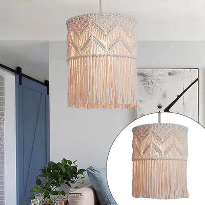 Aydınlatma aksesuarları – Lambalar ve avizeler için abajurlar