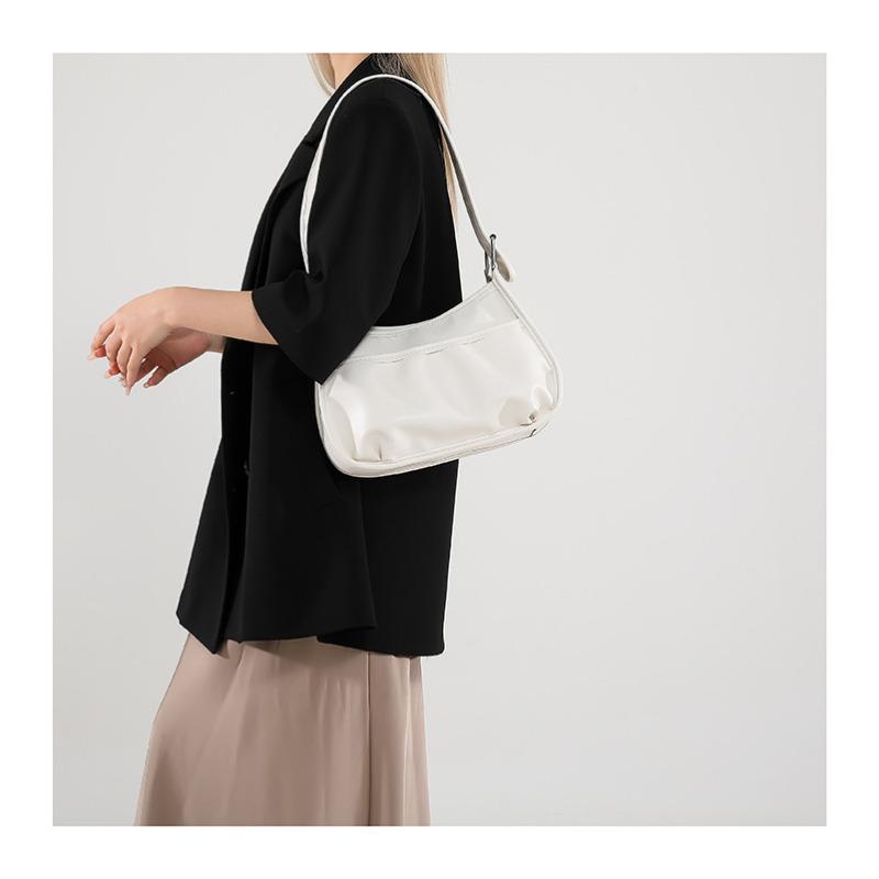 New trendy wide shoulder strap messenger bag crescent bucket saddle bag niche design versatile women's bag