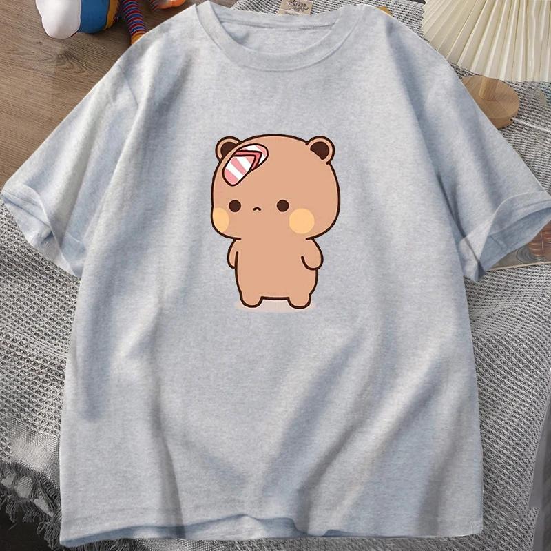 

Men T-shirt Cute Cartoon Bubu Is Throwing Flip-flops At Dudu Tshirt Funny Cotton Short Sleeve Grpahic T Shirts Mens Clothes Tops 4XL