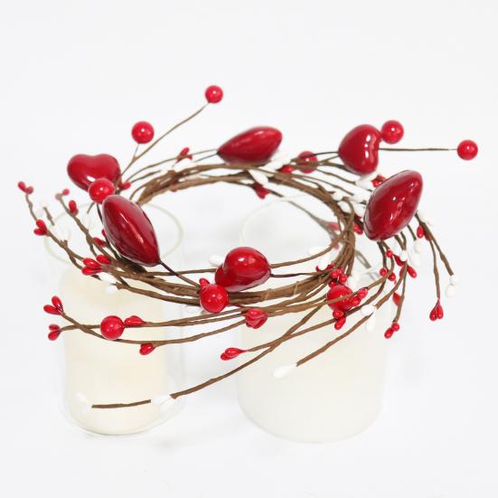 Pierścień na świecę w kształcie serca z jagodami Sztuczny wieniec z czerwonych jagód Uchwyt na świecę Girlanda Walentynki Dzień Matki Święto Impreza Dekoracja stołu
