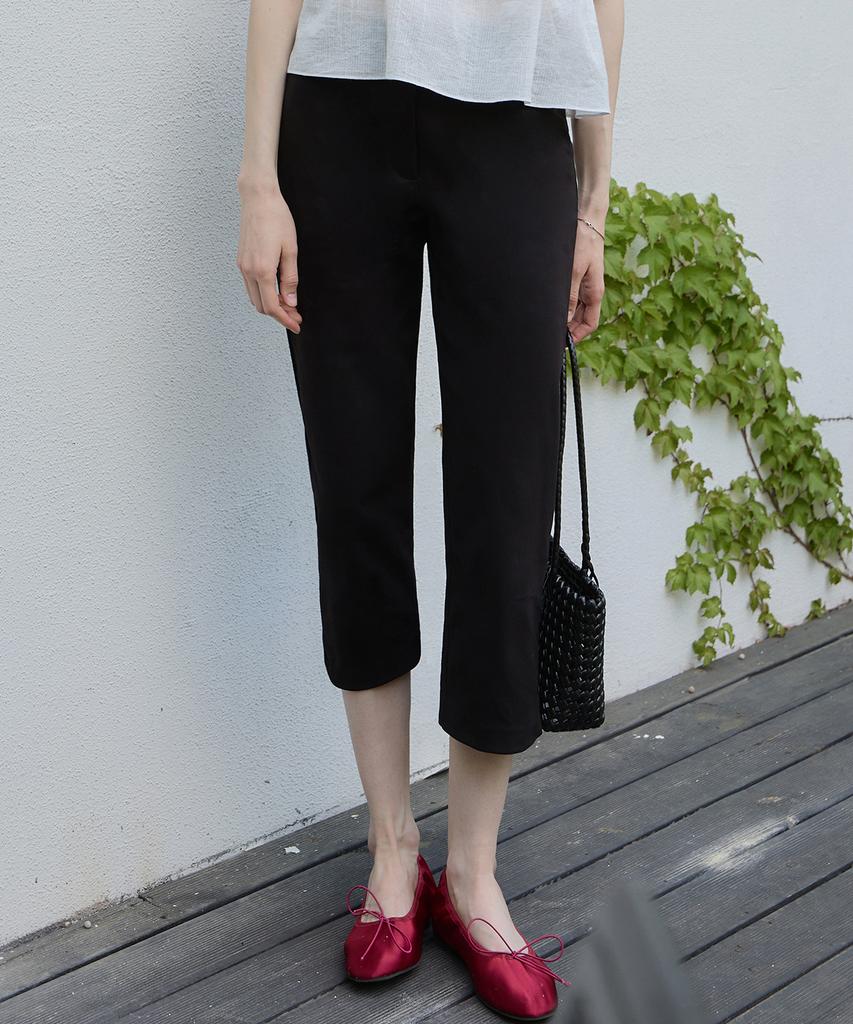 LOVLOV Slim Capri Pants_Black