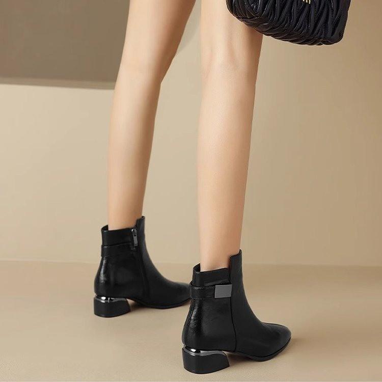 Winter new pointed temperament elastic thin boots women's velvet warm versatile fashion thick heel short boots