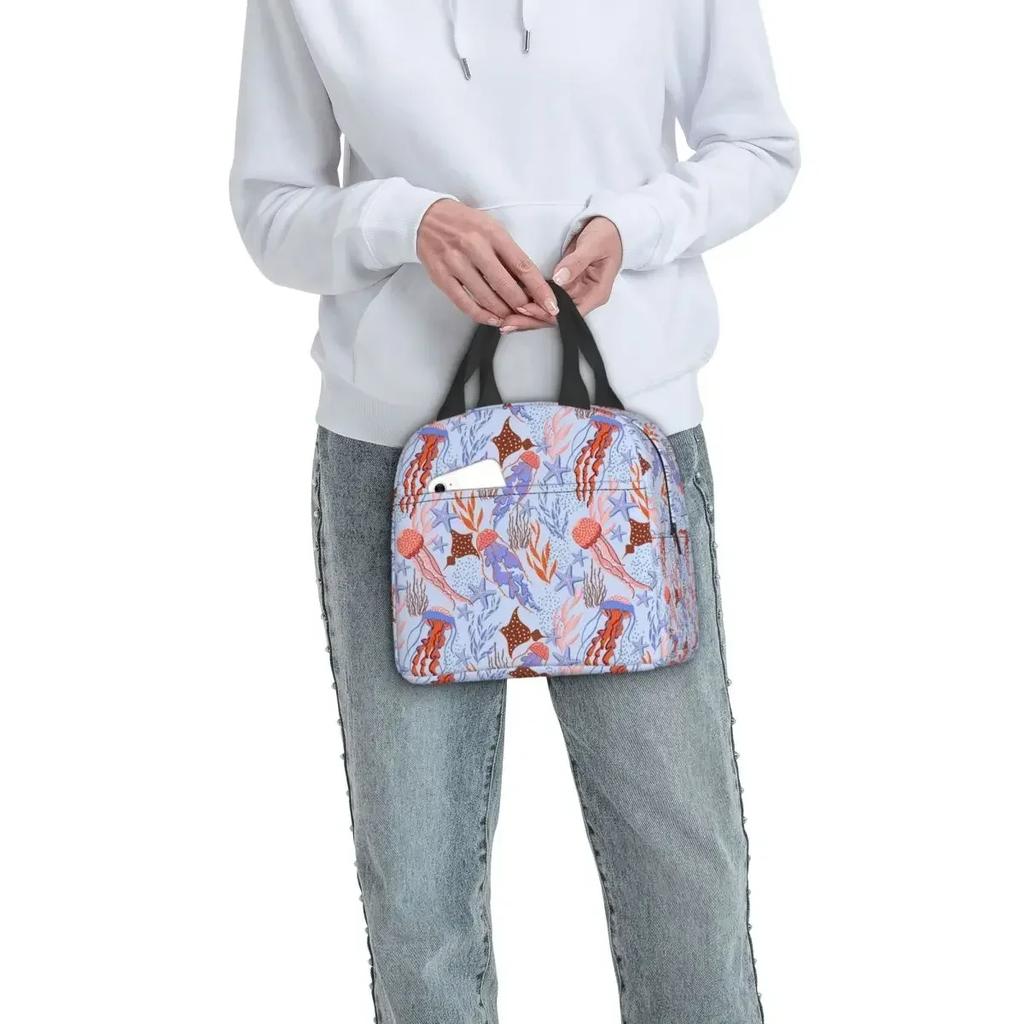 Jellyfish In The Ocean Pink Blue Insulated Lunch Bag for Kids School Cooler Thermal Food Box Tote Portable Lunch Boxes Container