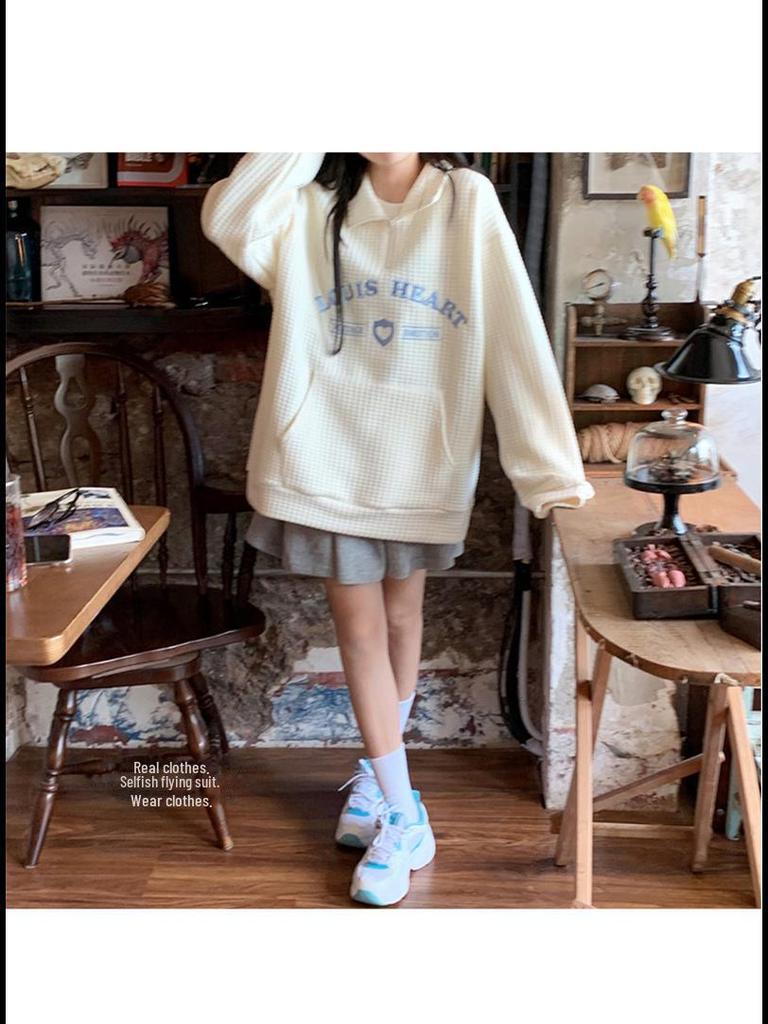 2025 Autumn Embroidered Oversize Waffle Polo Sweatshirt for Women & Couples