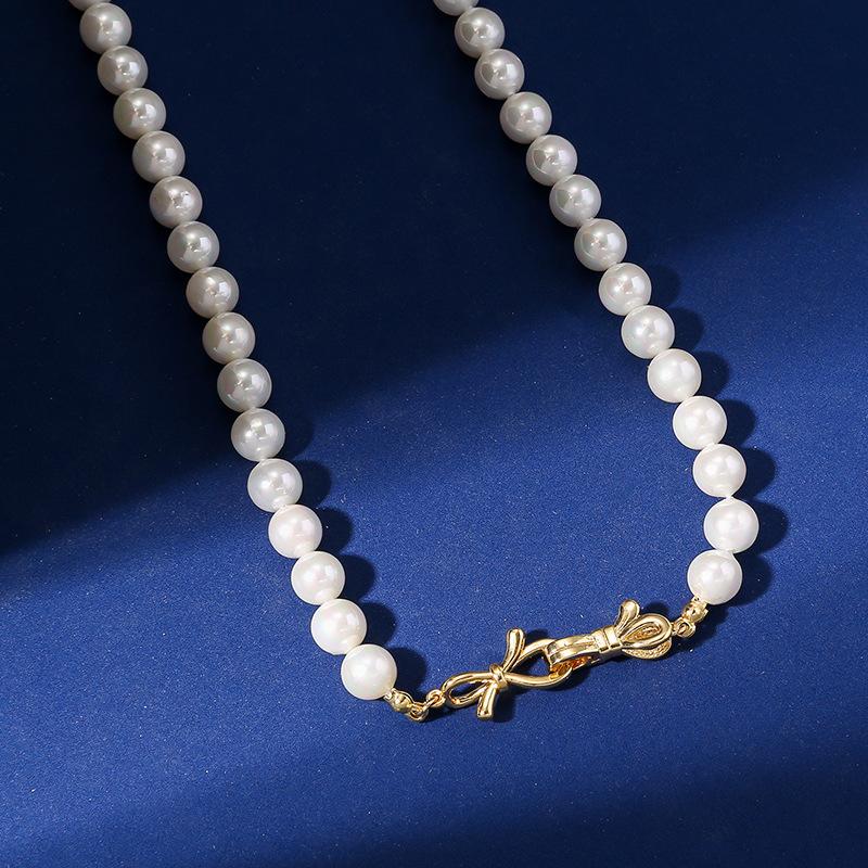 White 8 Pearl Necklace for Women Chic Clavicle Chain Elegant Sweater Jewelry
