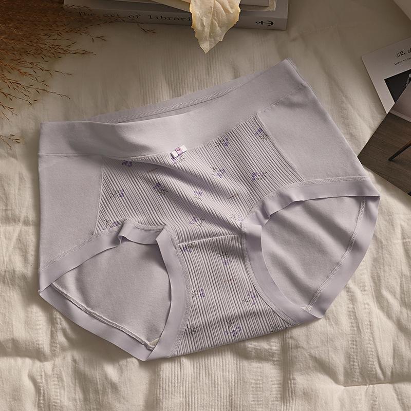 Female Spring and Autumn Flowers Pure Cotton Antibacterial Breathable Hip Hip Mid Waist Triangle Briefs