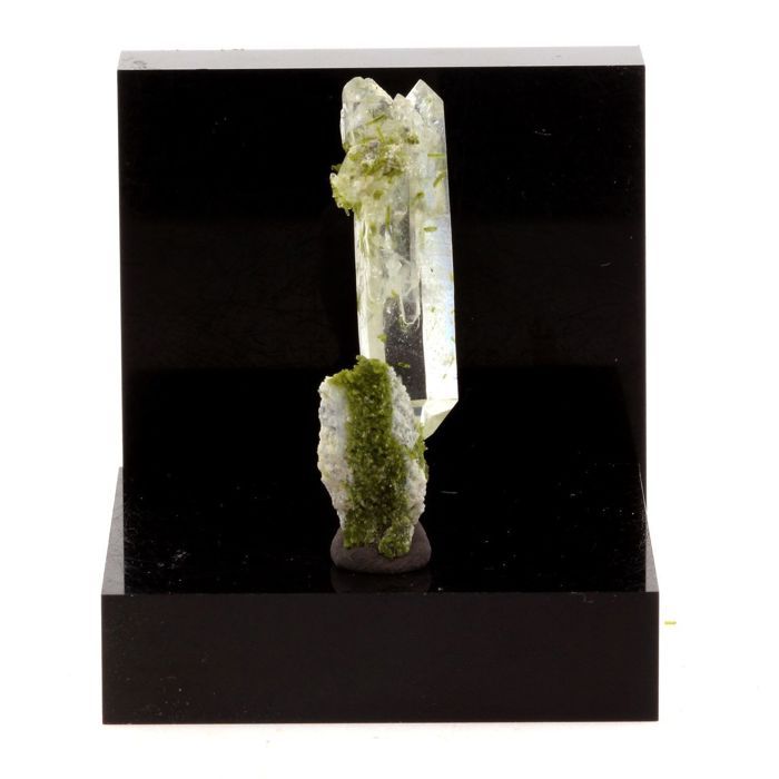 Epidote + Quartz 13.51 carats