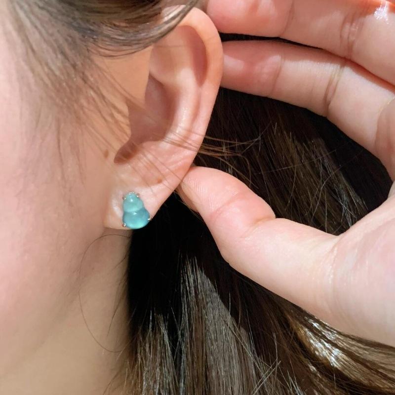 Fresh and natural high ice chalcedony green small gourd earings stud fashion and simple design suitable for daily Zircon gifts