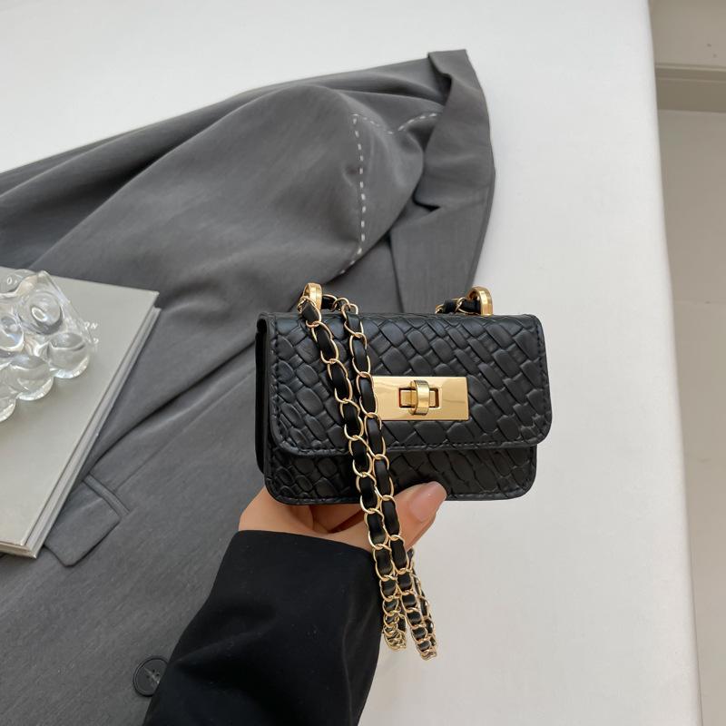 

Изысканная ретро и красивая летняя новая темпераментная мини-тренд цепочка на плечо сумка-мессенджер маленькая квадратная сумка чёрный