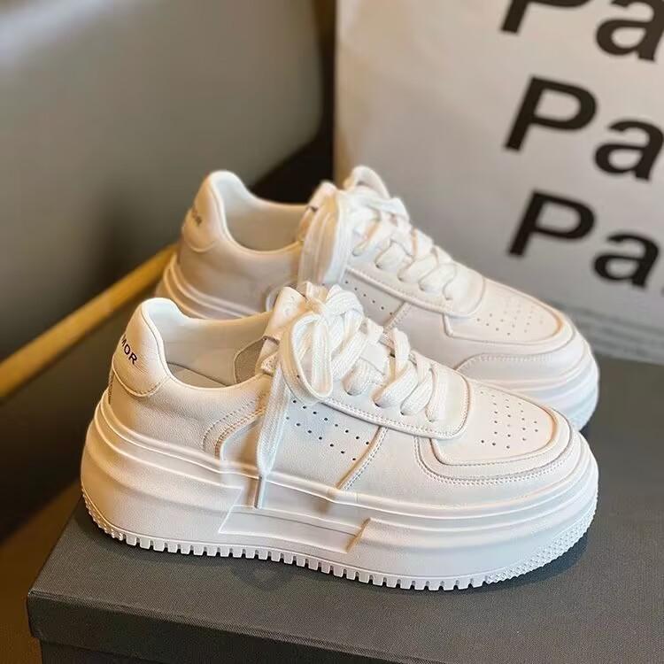 Popular Wheat Ear Platform White Shoes Women's 2025 Spring and Autumn New Students Casual Versatile Sports Muffin Board Shoes Ins Tide
