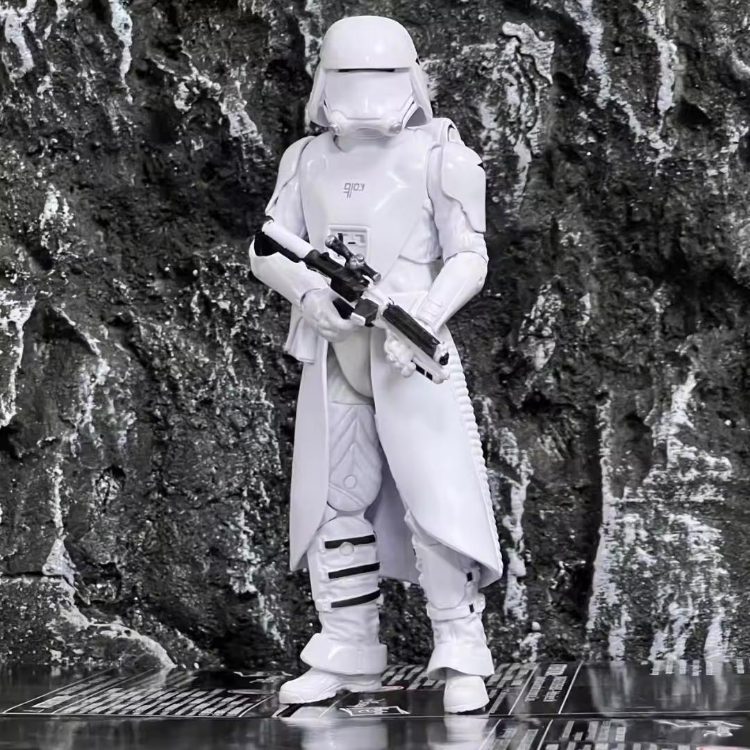 

[Б/У] Фигурка Снежного штурмовика Звездных войн