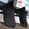 TUINANLE Men's Wide Toe Minimalist Sports Shoes Breathable and Comfortable Barefoot Shoes Breathable Black Fitness Running Women's Sneakers