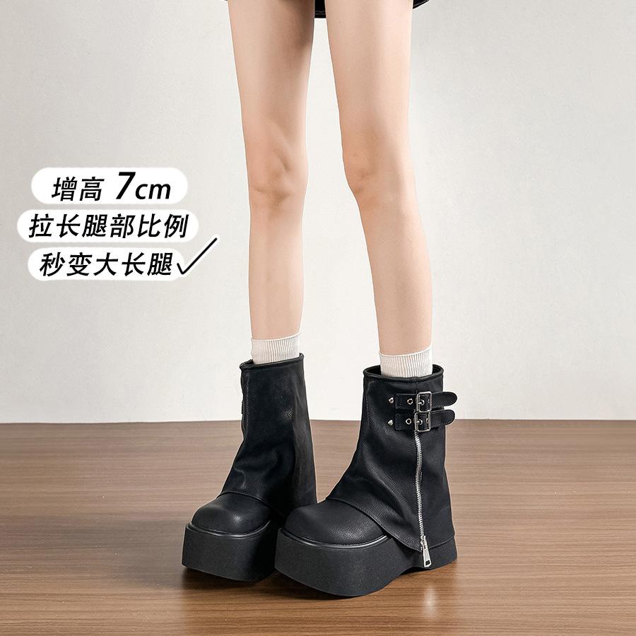 Height-increasing platform short boots women's 2025 autumn new pleated stacked pants tube boots Spice girl Maillard style Martin boots