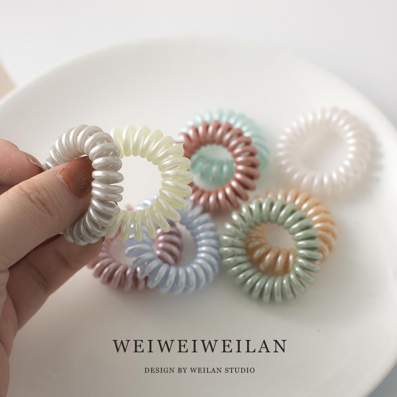 

Набор из 3 блестящих резинок для волос в корейском стиле, маленького размера, высокой эластичности, не оставляющих заломов, универсального темперамента.