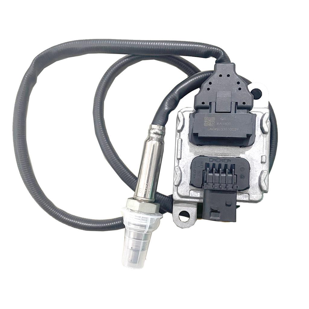 5WK96741: Compatible Nitrogen Oxide Sensor for Foton 12V Light Truck with Cummins Engines (Part Numbers: 4326873, 4326874).