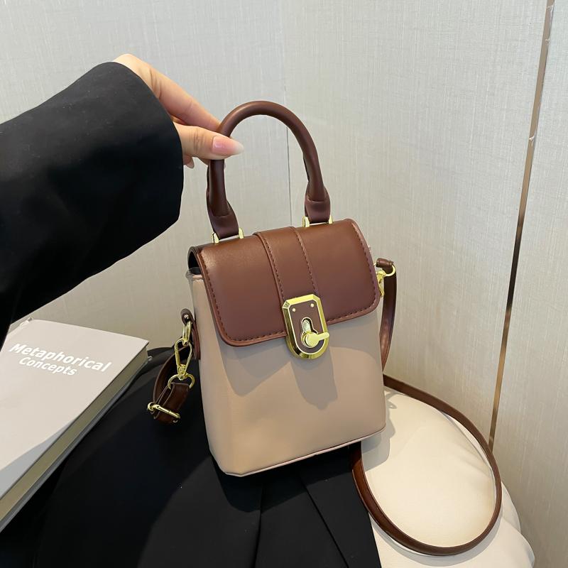 Vintage Crossbody Bag for Women Lightweight PU Adjustable Strap Decorative Lock Perfect for Daily Use Travel Shopping handbag