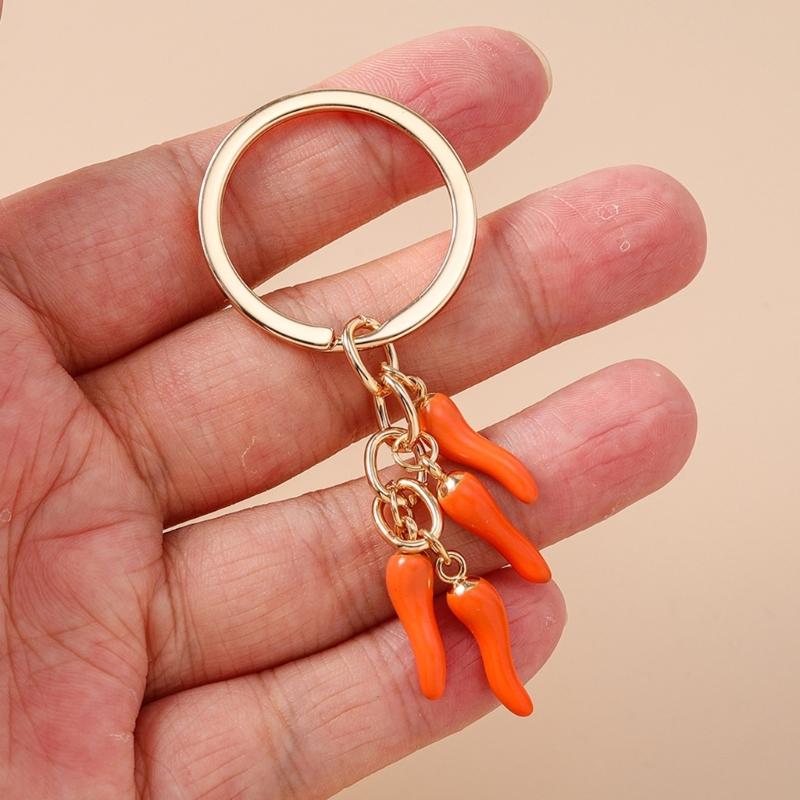 Fun Mini Chili Keyring Stylish Decorative Zinc Alloy Keychain Hanging Ornament For Keys Purses Gift