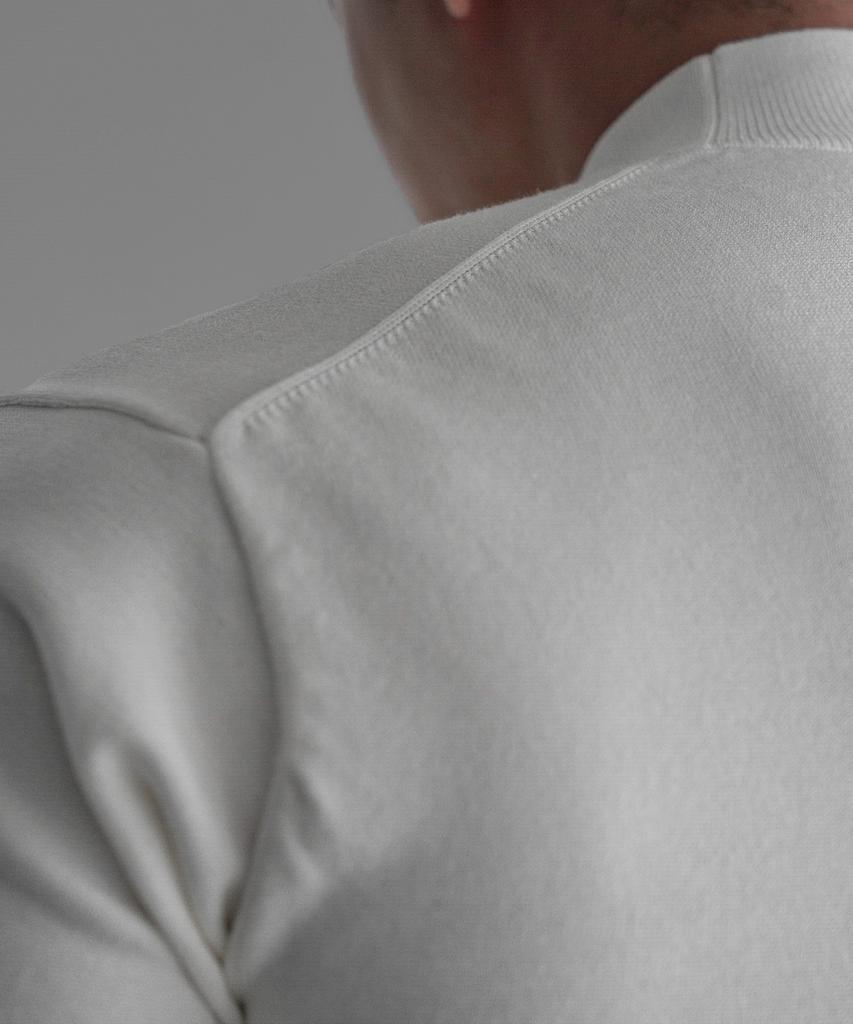 Baulopeulodeogteu Soft Mock Turtleneck Short Sleeve Knit [Ivory]