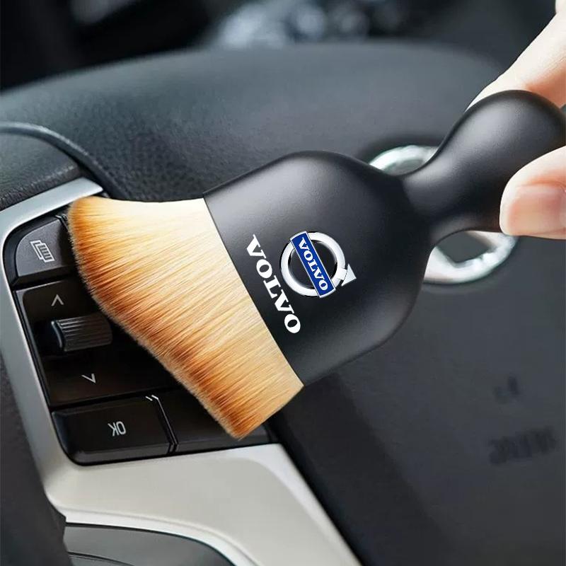 Car Interior Cleaning Soft Brush Tool Dust Remover For Volvo XC40 XC90 V40 V90 V60 XC60 S80 S60 S90 C40 V70 XC70 Car accessories
