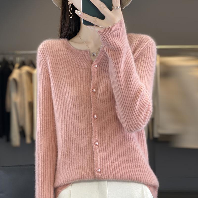 A New High-end Vertical Striped V-neck Knitted Cardigan for Early Autumn, Versatile Coat