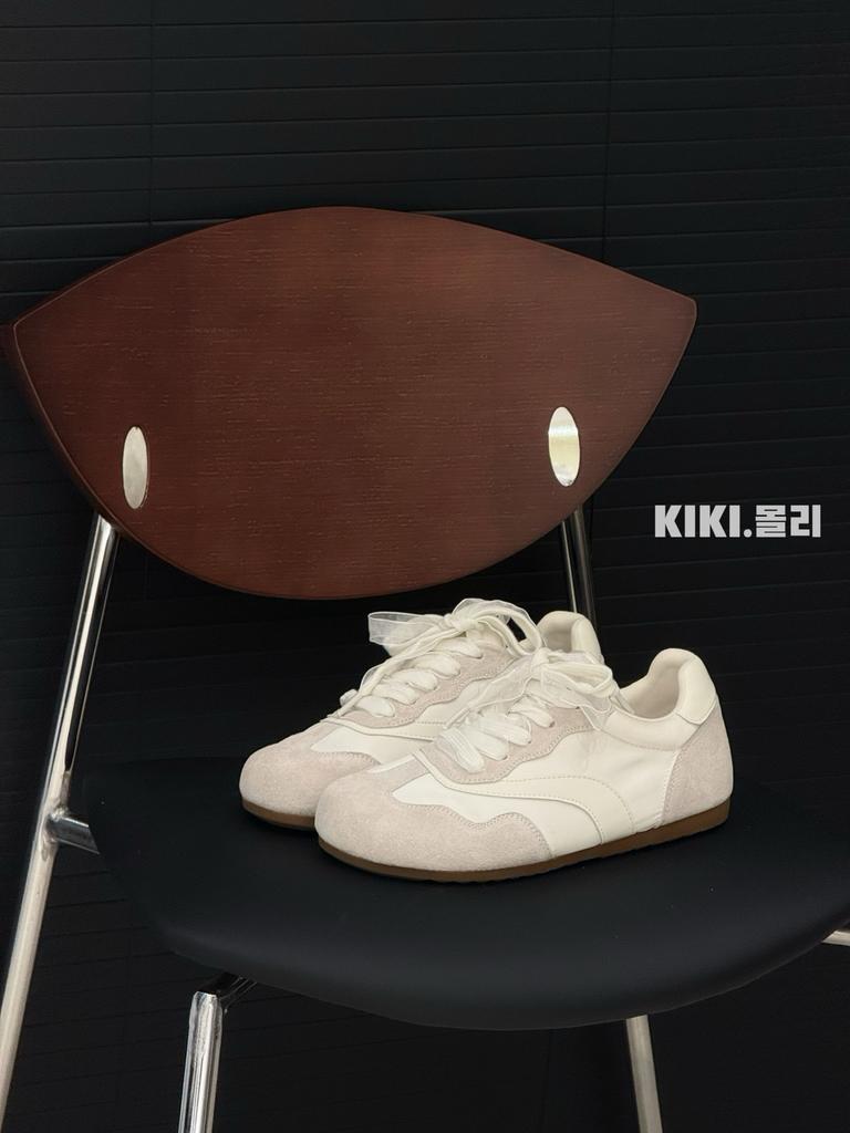 Retro women's new soft-soled lightweight inner height-increasing sports versatile casual shoes