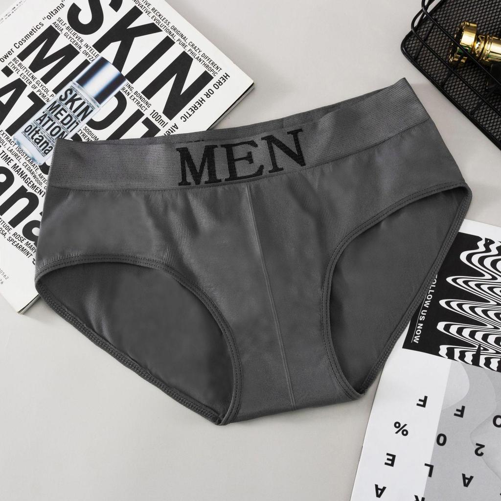 Men's Plus Size Mid-Waist Seamless Breathable Sport Briefs
