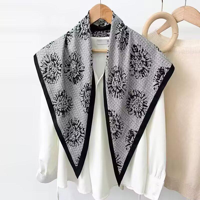 Summer 1116 New Twill Cool Triangle Scarf Women's Fashion Versatile Neck Protection Scarf Thin Sunscreen Outer Scarf