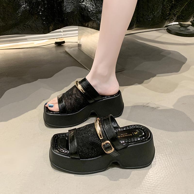 Fashion 2025 New Beach Fashion Water Proof Roman Sandals Women's Chunky Heels Fashion High Heeled Slippers Slope Heel Casual Sandals