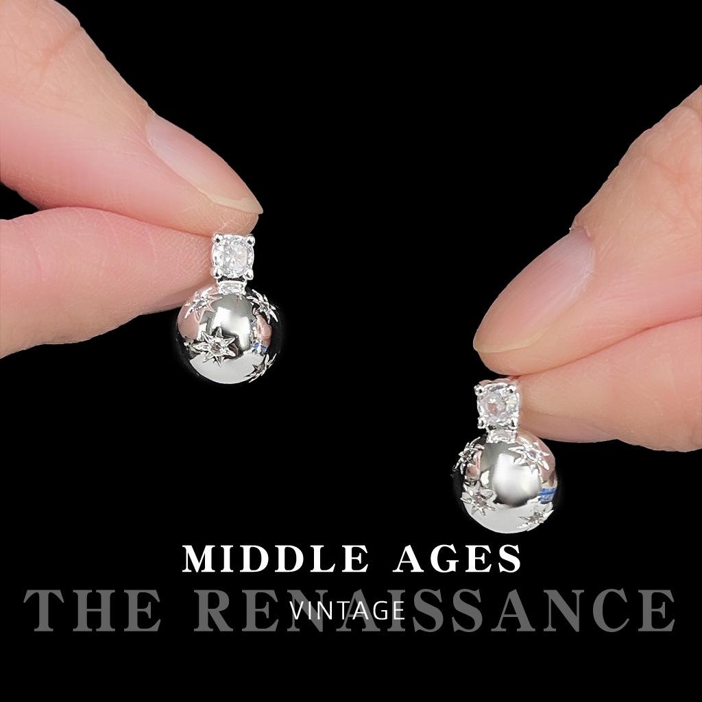 Light Semicircular Geometric Mangstar Zircon Earrings Individual Cold Wind Earrings