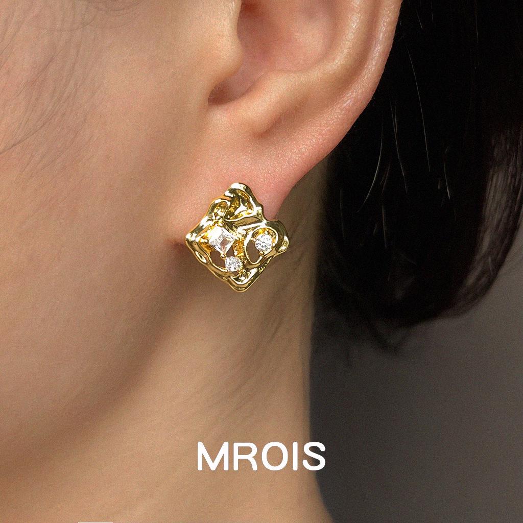 Náušnice čtvercové geometrické zirkonové pecky z 18K zlata - Nepravidelný luxusní design pro ženy